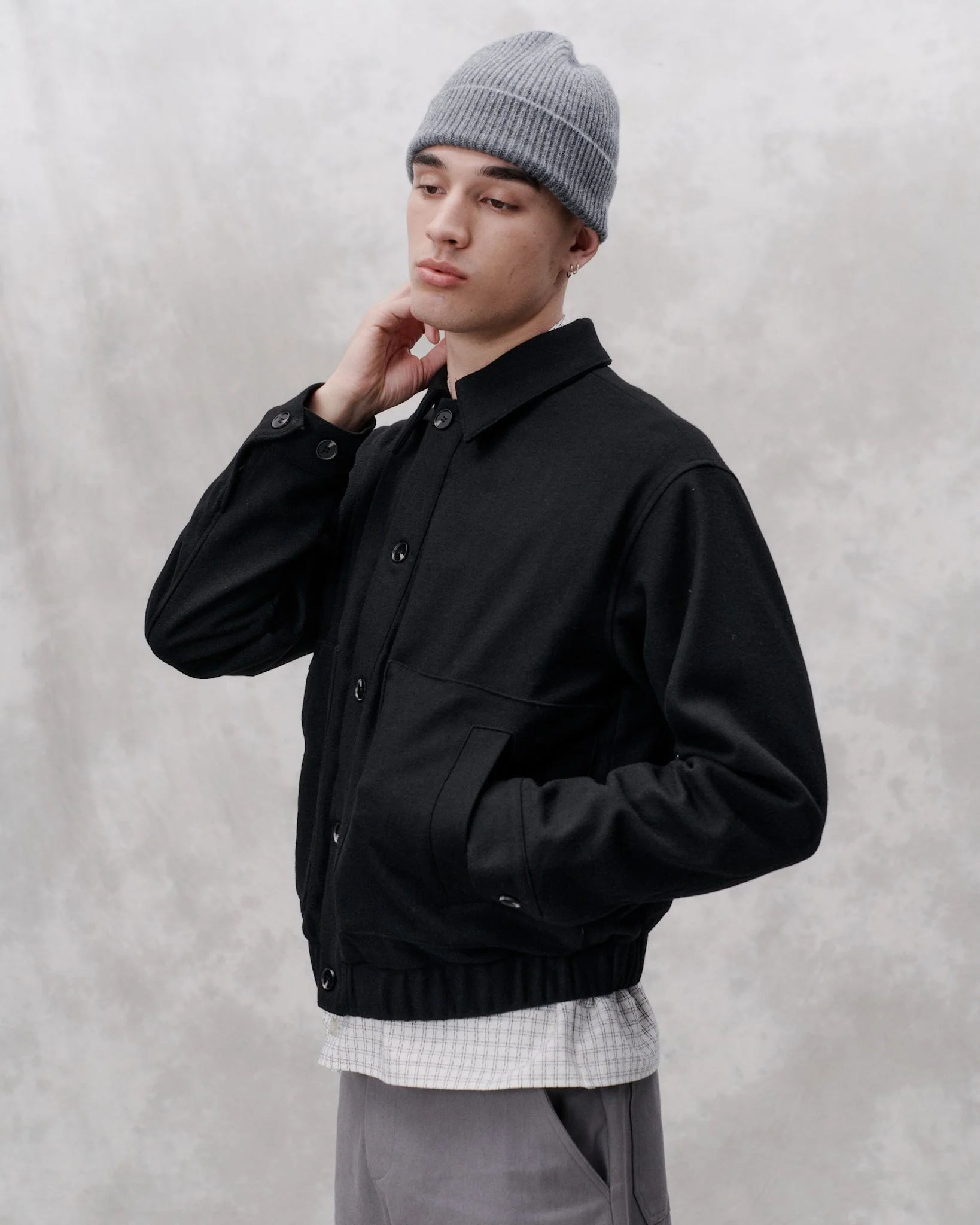 Blunt - Black - Image 8