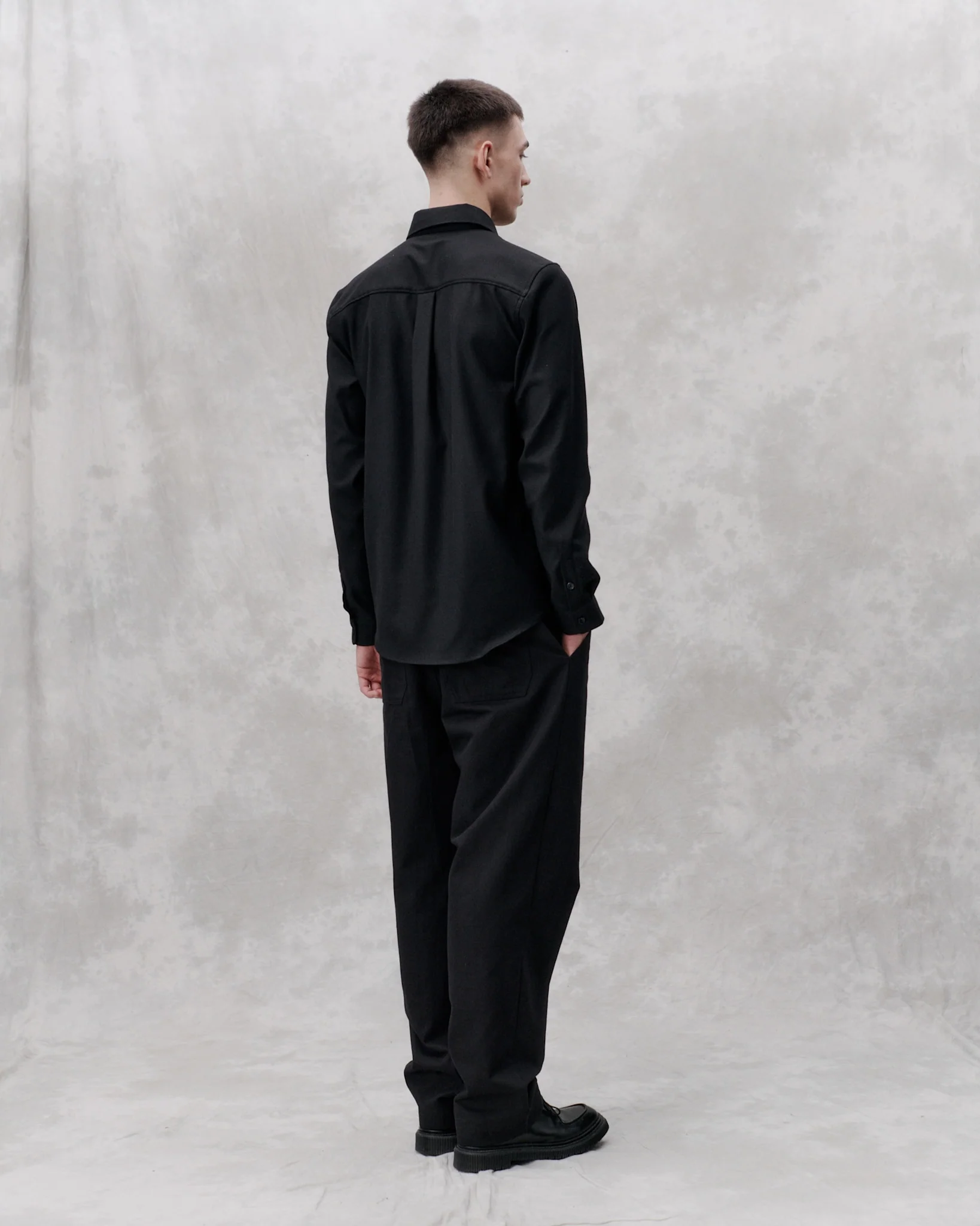 Canyon - Black - Image 3