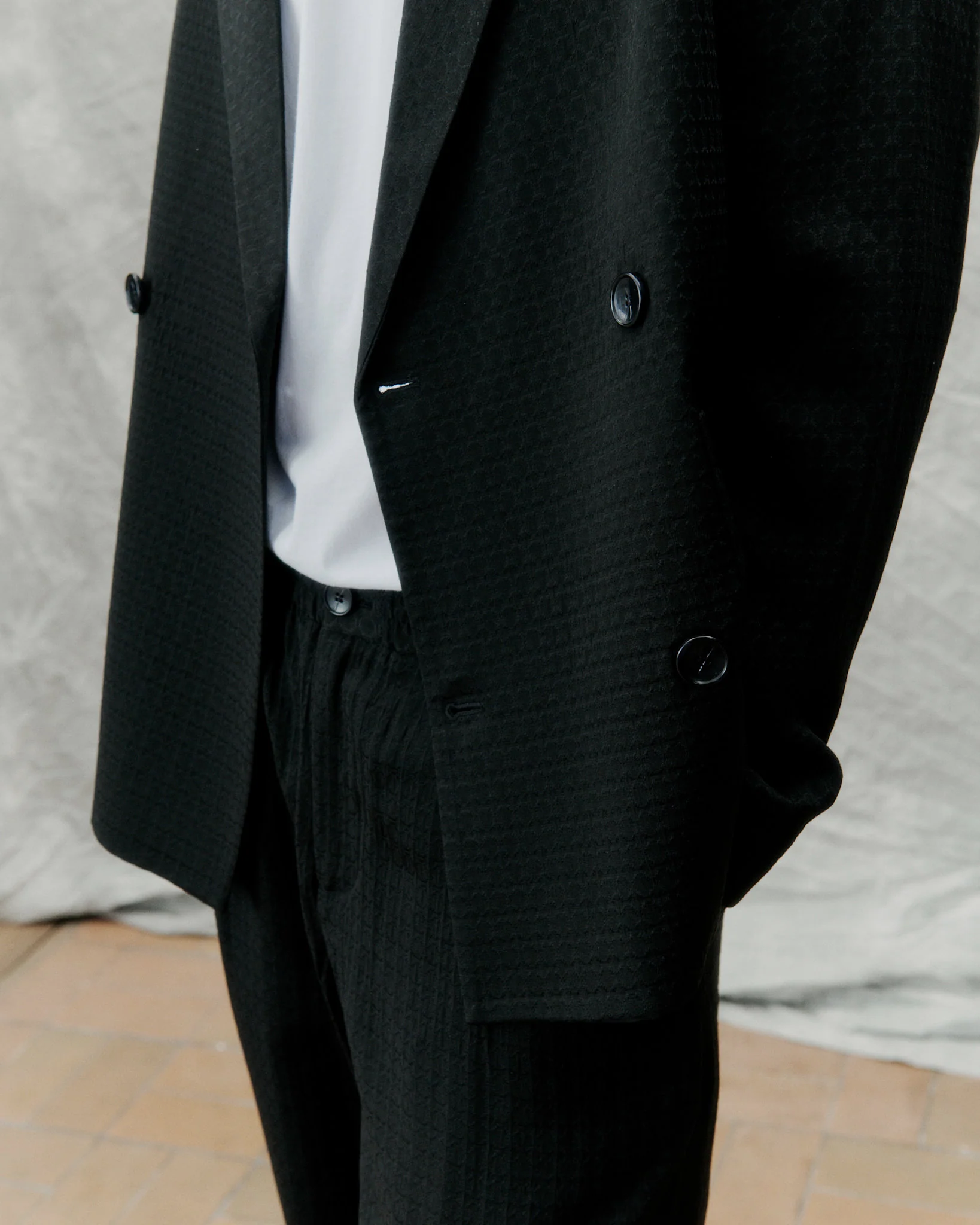 Public - Black Geo - Image 3