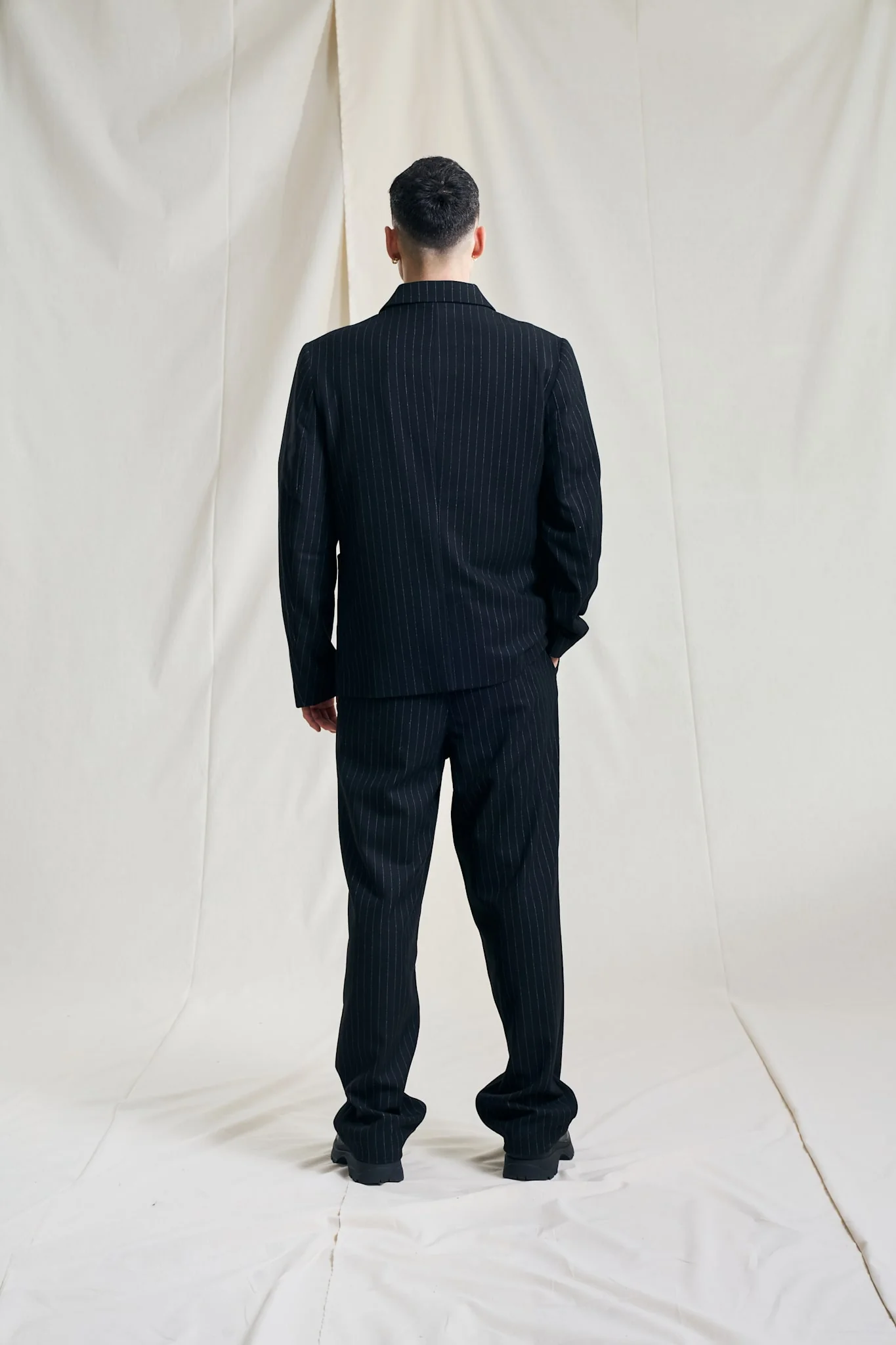 Public - Black Pin - Image 5