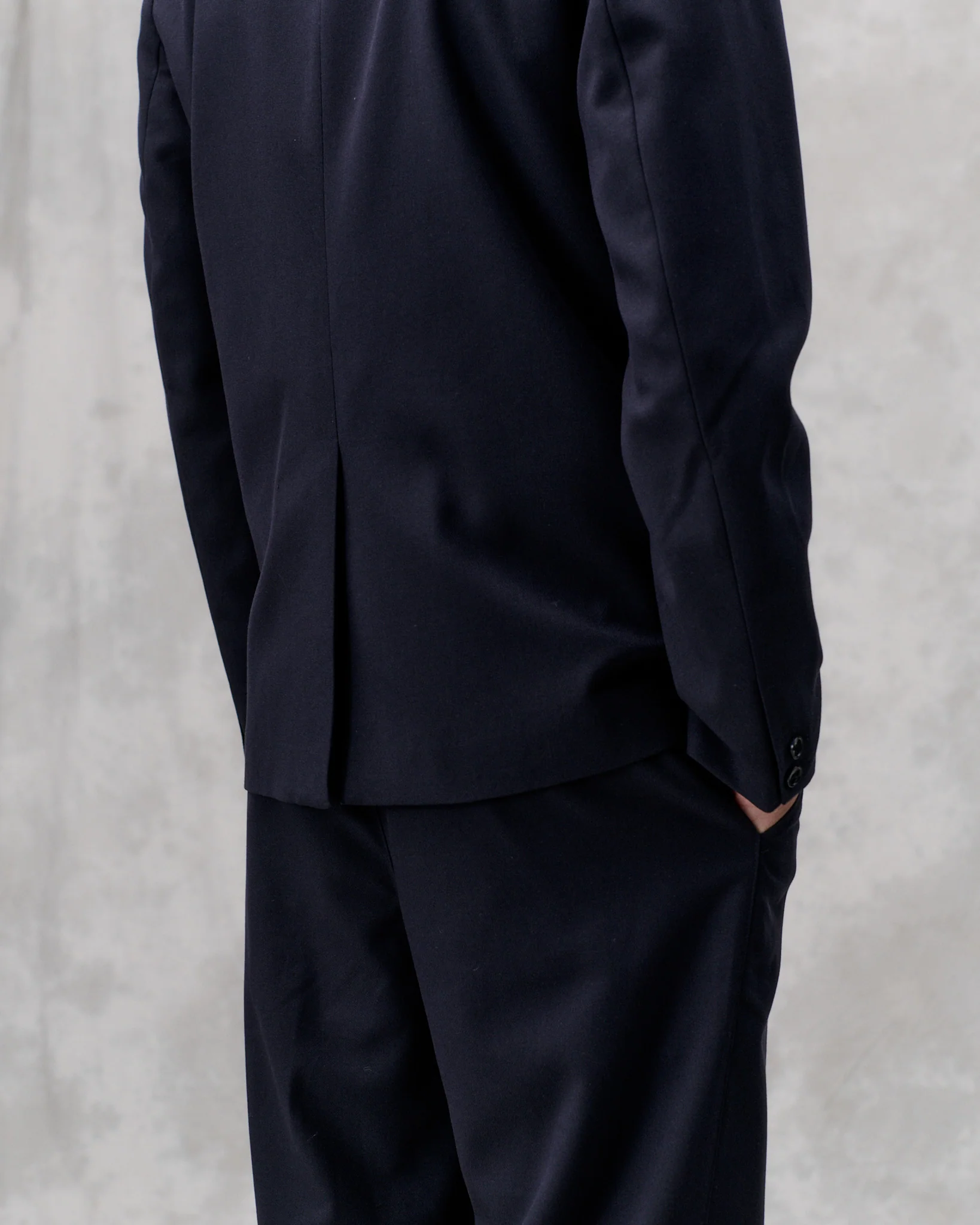 React - Navy - Image 8