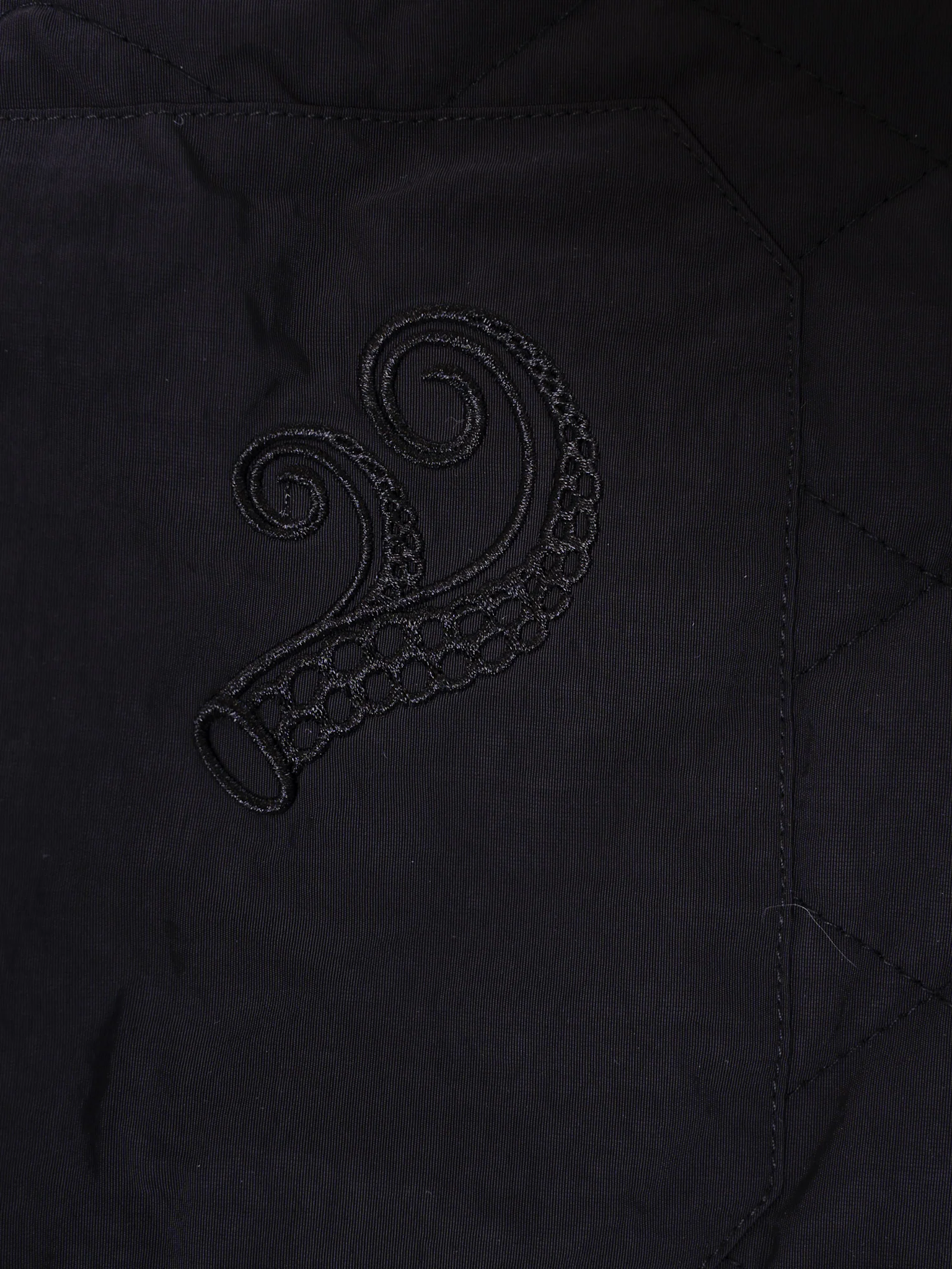 Stale - Black - Image 4