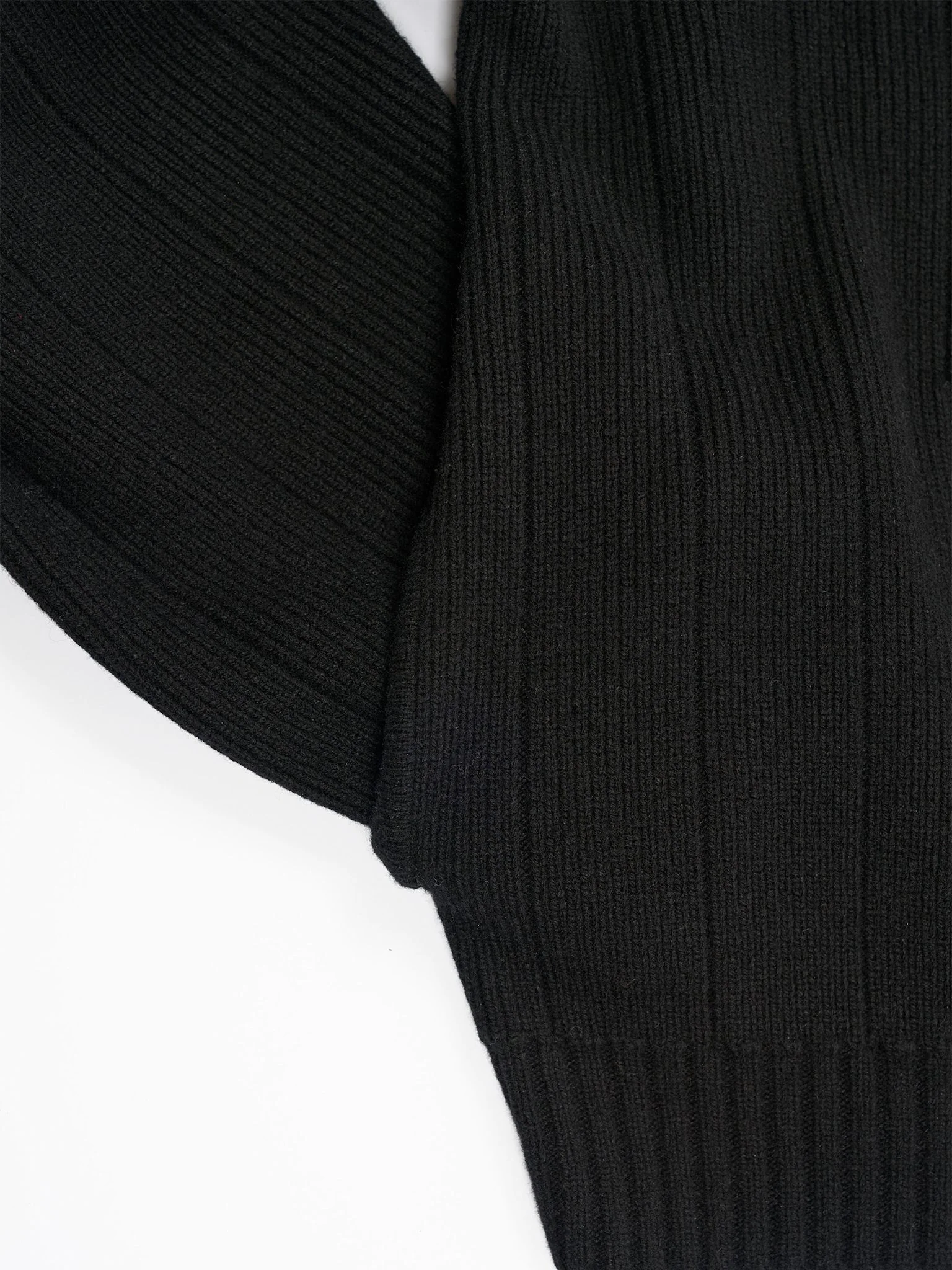 Storm - Black - Image 5