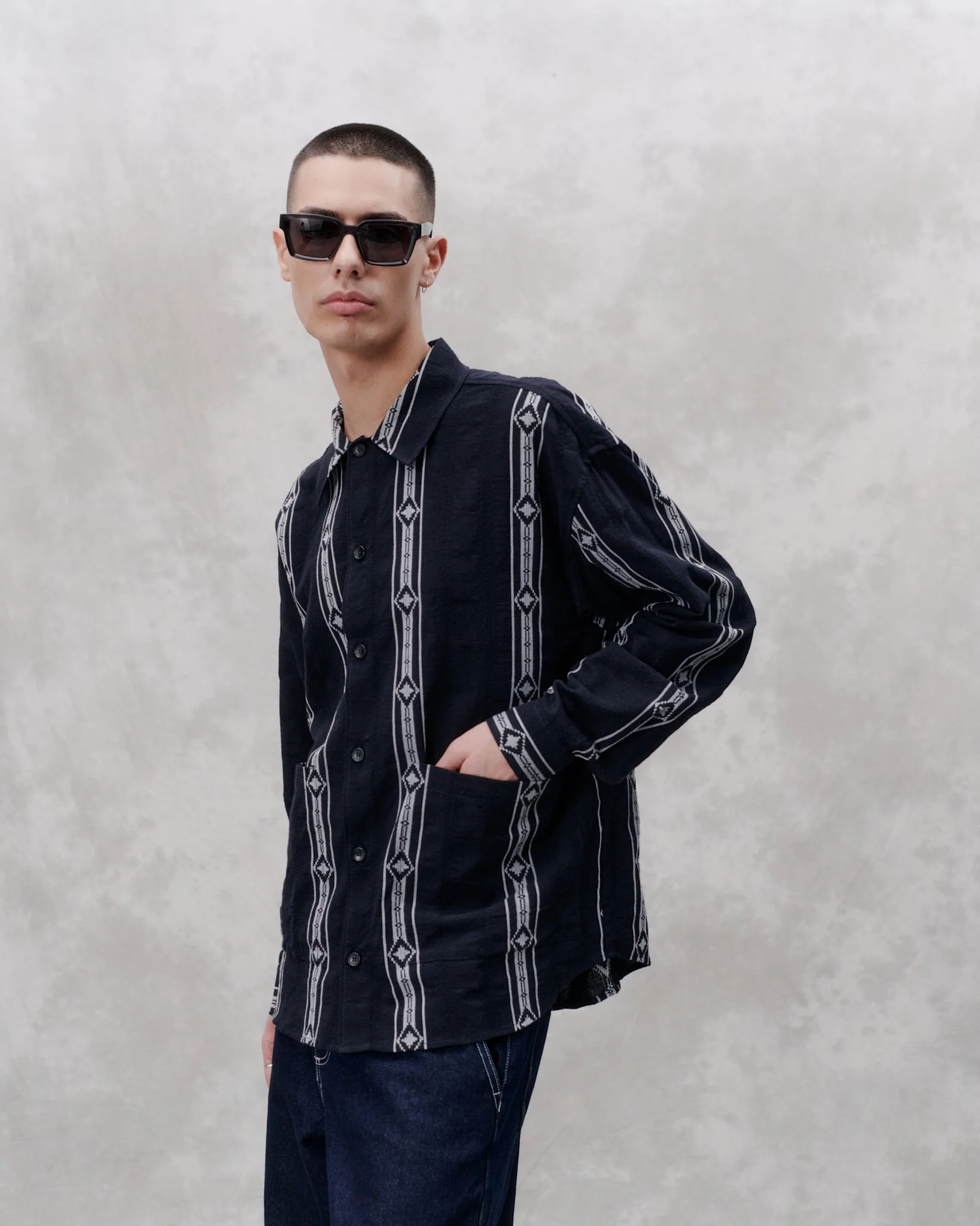 Venture - Navy White - Image 4